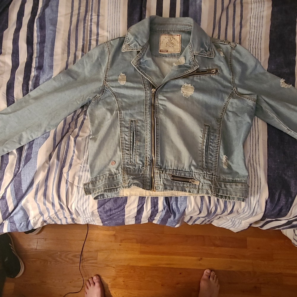 Jean Jacket - Picture 4 of 8